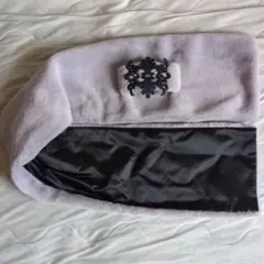 グレーのマフラー