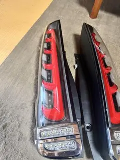 エスクァイア　ヴォクシー　ノア　80 85 メテオテール ノアのヴァレンティ・メテオテール・エスクァイア・ヴォクシー