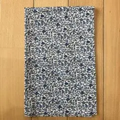 リバティ　タナローン生地　約66cm×54cm
