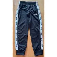 NIKE ブラック ジャージ パンツ 150cm