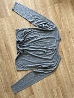H&M ストレッチ バックオープンデザイントップスのサムネイル