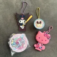 カプセルトイ　キャラクターキーホルダーセット