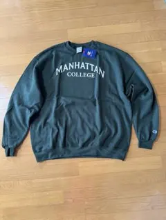 Champion MANHATTAN COLLEGE トレーナー 2XL