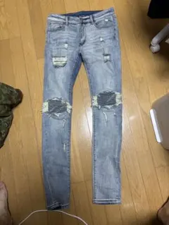 mnml スキニーデニム ダメージ加工 ライトブルー32のサムネイル