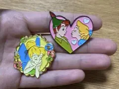 ピーターパン ウェンディ ティンカーベル ピンバッチ 2点 - メルカリ