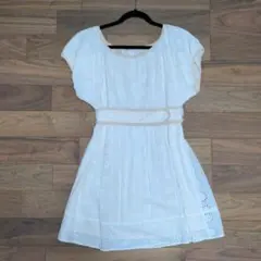 ジルスチュアート　カットワークワンピース　アイボリー