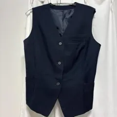 濃紺　ネイビー　 ボタン付き ベスト
