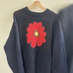 HEPHI ネイビー 花柄 ニットのサムネイル