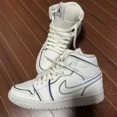 ナイキ ウィメンズ エアジョーダン1 ミッド 