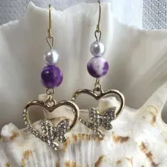 ハート型蝶モチーフピアス727