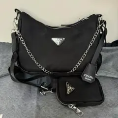 2026年最新】prada ノベルティ ショルダーの人気アイテム - メルカリ