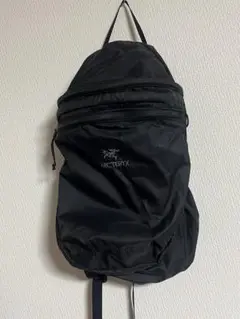 【極美品】 ARC’TERYX INDEX15 インデックス リュック　ブラック Amazon | Arc'teryx (アークテリクス) インデックス 15 バック