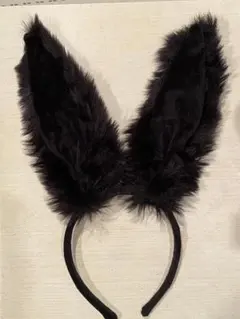 黒いウサギ耳ヘアバンド