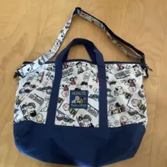 PEANUTS キャラクター柄 バッグ A4サイズたっぷり収納できます。