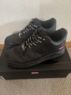 Supreme Nike Air Force 1 Low Blackのサムネイル