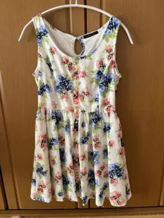 フラワープリント ノースリーブ ミニワンピース M