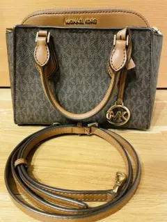 MICHAEL KORS DARIA 2 IN 1サッチェル　ダリア