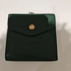 緑色レザー 二つ折り財布　il BISONTE