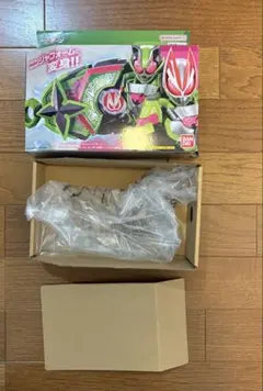 仮面ライダーギーツ　BANDAI dxニンジャレイズバックル　変身　空箱のみ