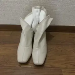 GU ホワイト ショートブーツ チャンキーヒール