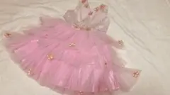 フラワー装飾付きボリュームのあるピンクドレス　110cm 新品未使用　送料込み