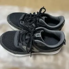 NB ニューバランス　キッズ　スニーカー　21.5㎝