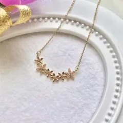 No.551 ハンドメイド　ジルコニアのアーチネックレス