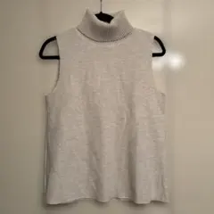 ZARA タートルネック ノースリーブ