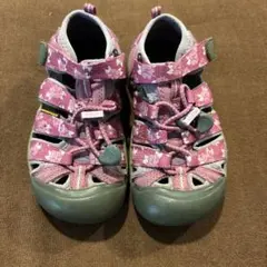 KEEN ピンク サンダル