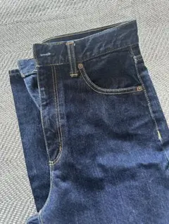 GU ストレートデニム