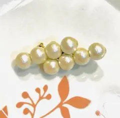 コットンパール　　２連ハンドメイドブローチ