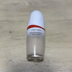 SHISEIDO エッセンススキングロウ ファンデーション 140