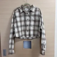 クロップドシャツ
