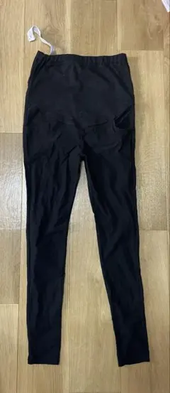 アジャスター付き　ブラック マタニティパンツ　ストレッチデニム