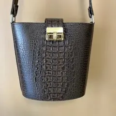 クロコ柄ショルダーバッグ
