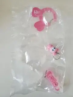 TWICE LOVELYS アクリルカラビナフロッキーマスコットガチャ モモ