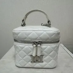 Darich ダーリッチ キルティングスクエアミニバッグ (シルバーパーツ)