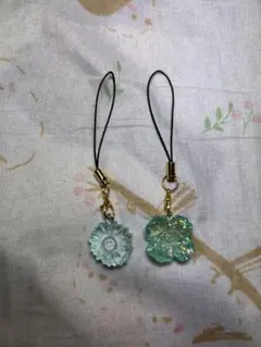 ハンドメイド レジン キーホルダー 花形 翡翠