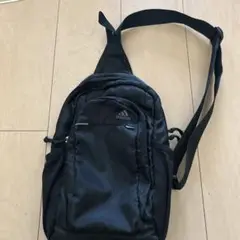adidas ボディバッグ ブラック