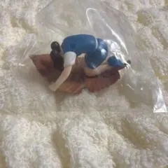 コップのフチ子6 落ち葉のフチ子