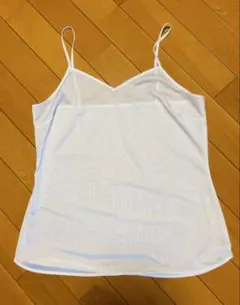 ホワイトキャミソール