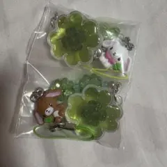 サンリオ　クローバーストラップ　しろうさ　くろうさ　シュガーバニーズ