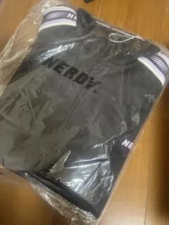 NERDY ロゴテープトラックトップ　ジャージ　トラックジャケット　韓国のサムネイル