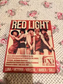 f(x) RED LIGHT アルバム CDトレカ付き ステッカー付き - メルカリ