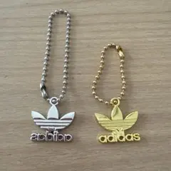 adidas ノースフェイス キーホルダー 1つ