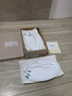 未使用品有田焼　深川製磁　水引草　 多用皿　楕円皿4客セット