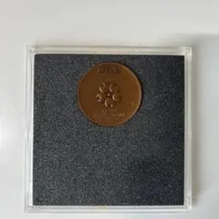 昭和レトロ　レア　1970年　万博　おまけ付き ゴ*8様 1970年大阪万博 記念硬貨 専用ケース入り - メルカリ