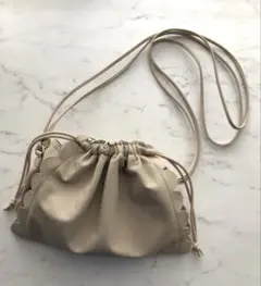 LUDLOW スカラップ巾着ショルダーポシェット