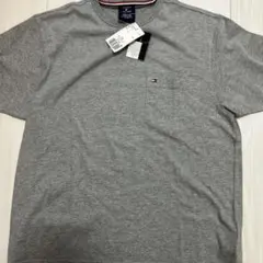 トミーヒルフィガー　Tシャツ　S