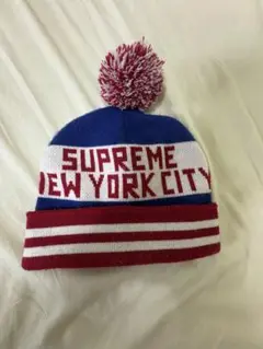supreme beanie ビーニー ニット帽 ボンボンニット帽 希少 Supreme ニット帽 ポンポン付き 黒・白 - メルカリ
